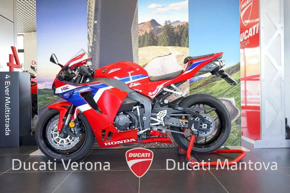 Honda CBR 600 RR (2024 - 26) (10)