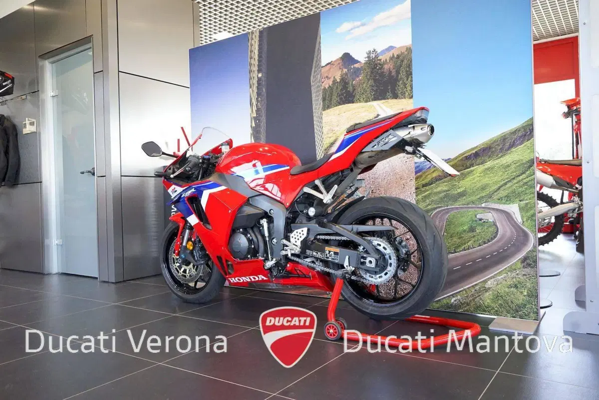 Honda CBR 600 RR (2024 - 26) (11)