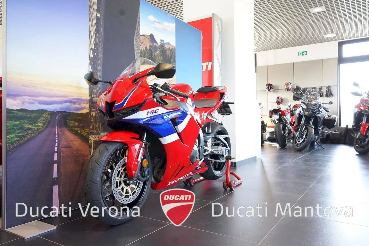 Honda CBR 600 RR (2024 - 26) (14)