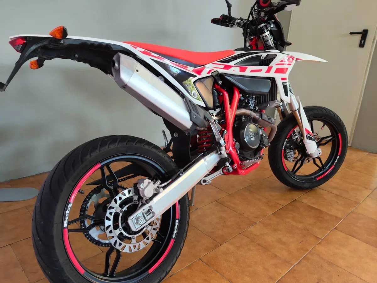 Betamotor RR 125 4T Motard LC (2021 - 23) (4)