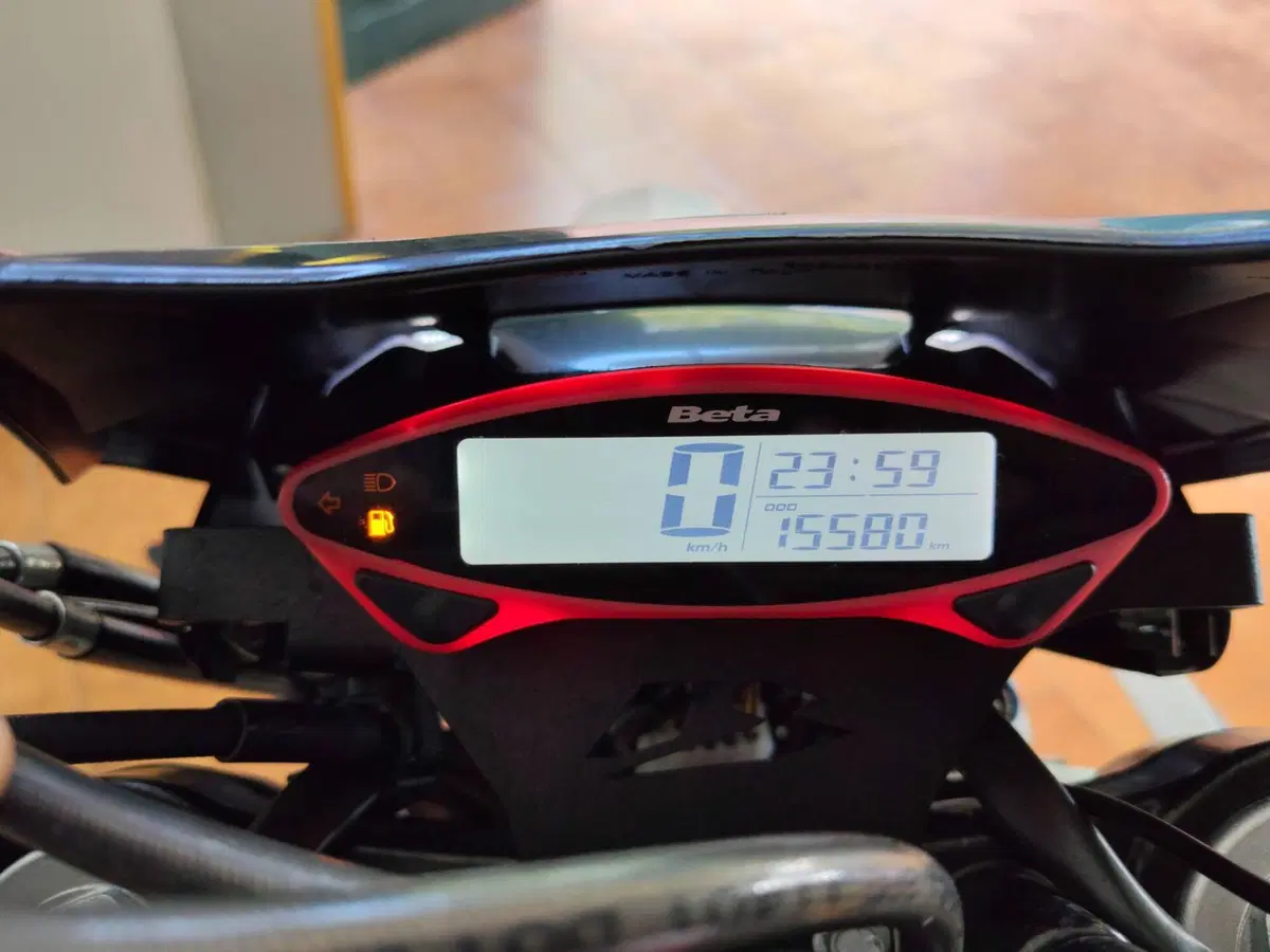 Betamotor RR 125 4T Motard LC (2021 - 23) (6)