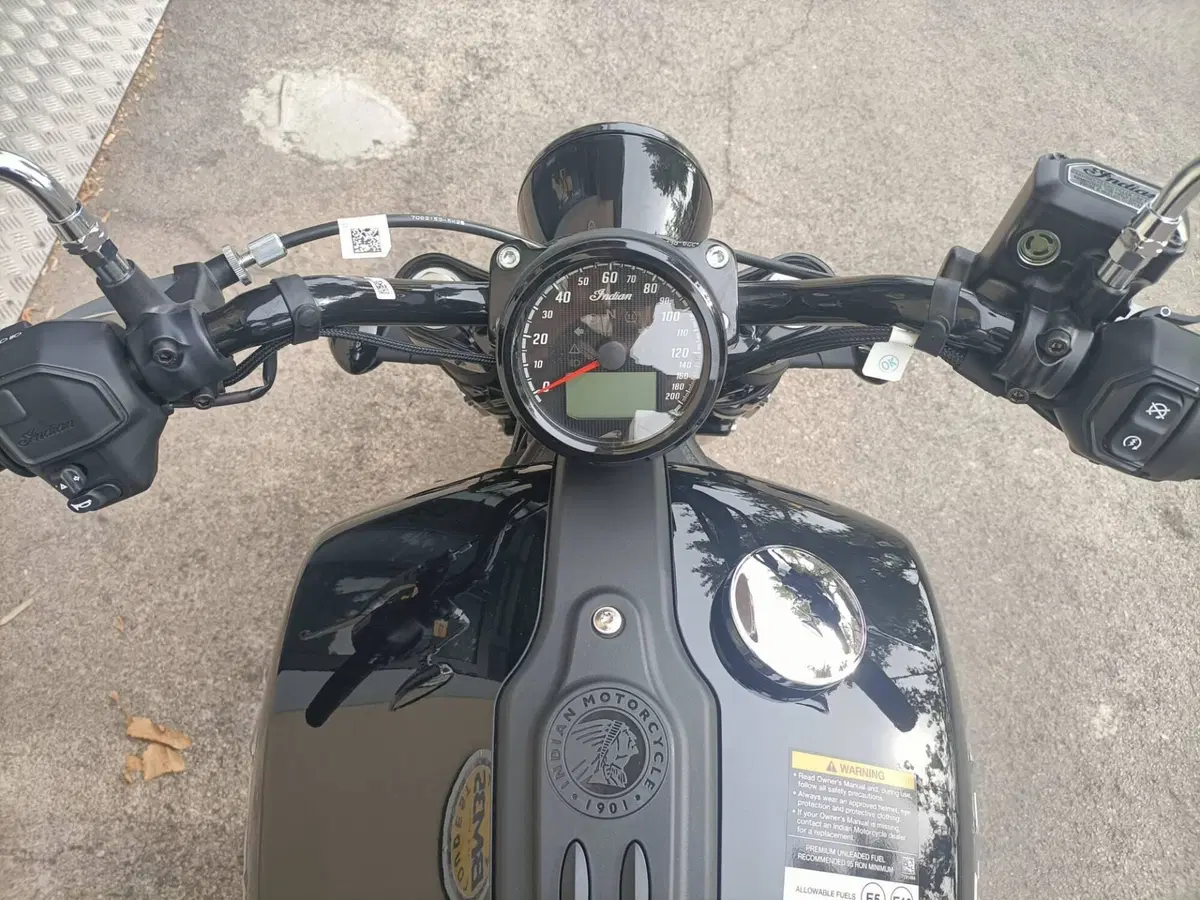 Indian Scout Sixty 999 Bobber (2025 - 26) (8)