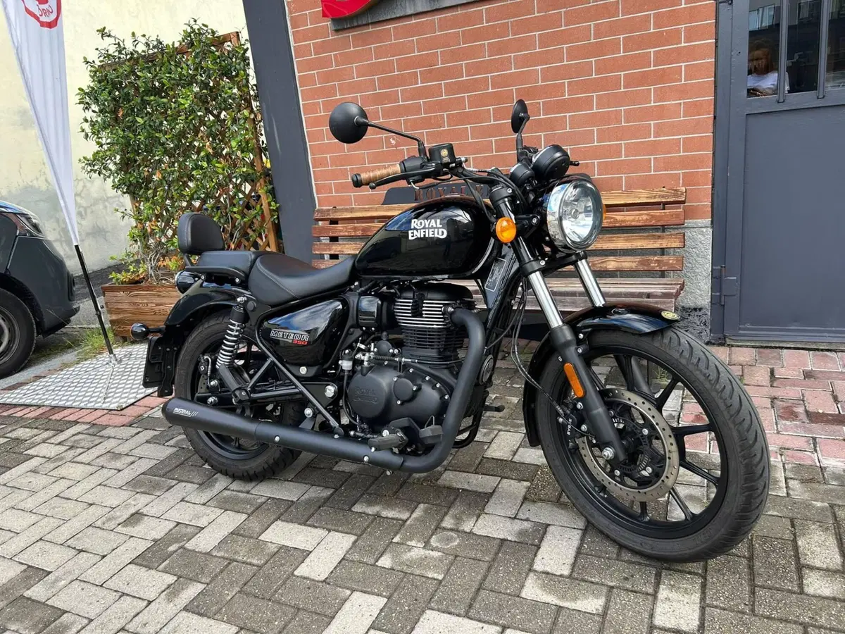 Royal Enfield Meteor 350 (2021 - 26) (2)