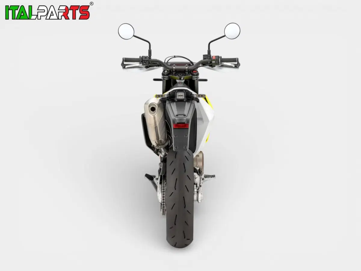 Husqvarna 701 Supermoto (2026) (11)