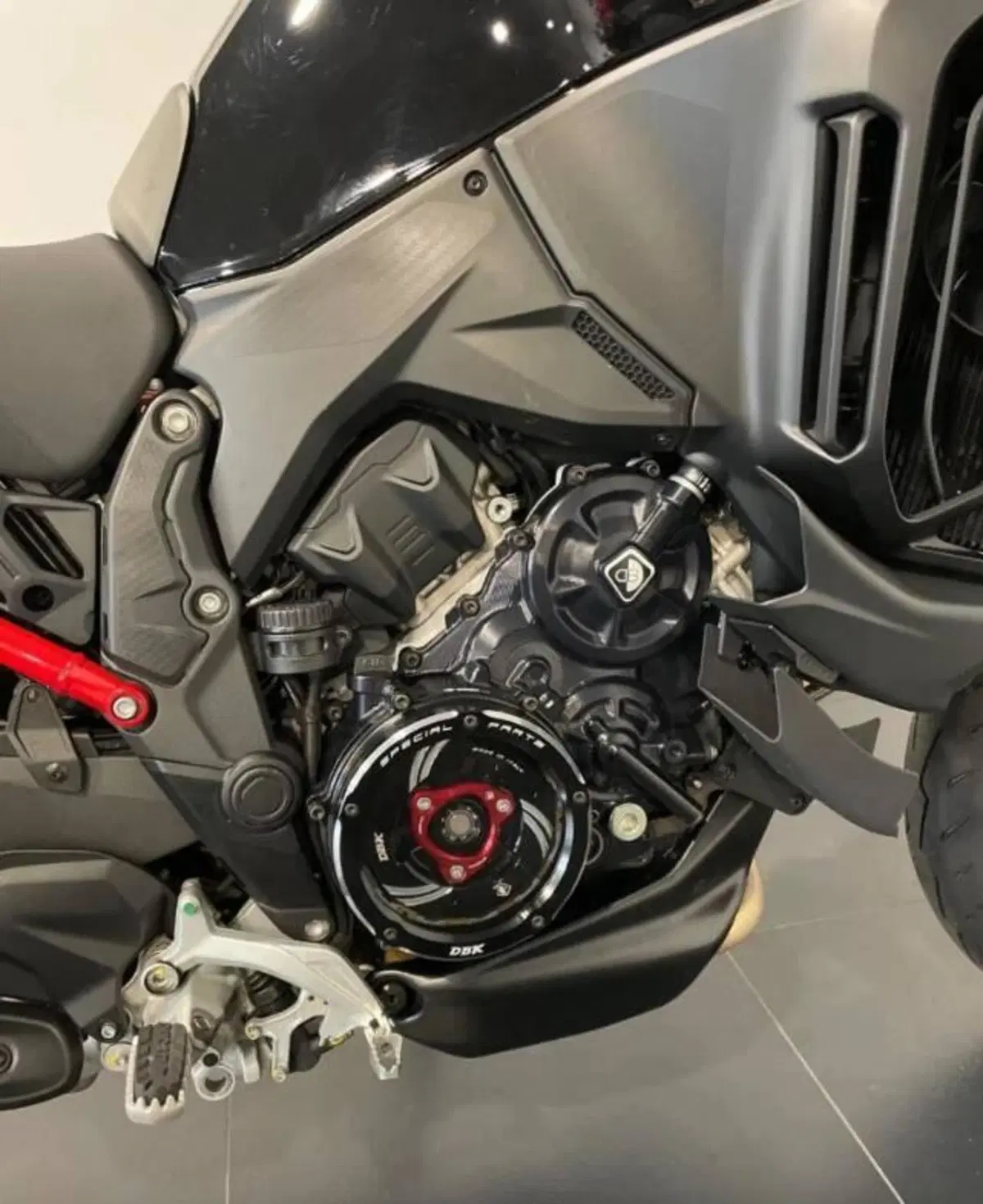 Ducati Multistrada V4 Pikes Peak (2025 - 27) (4)