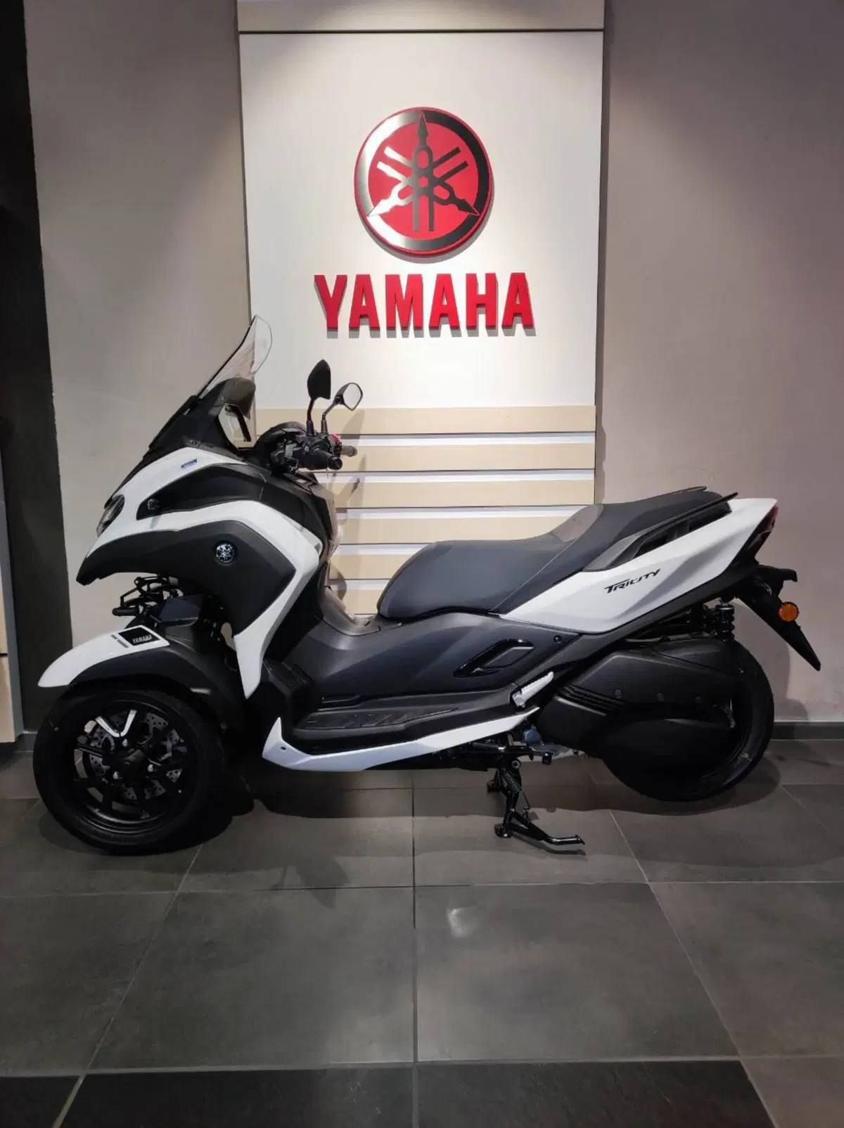 Yamaha Tricity 300 Airbag (2027) (2)