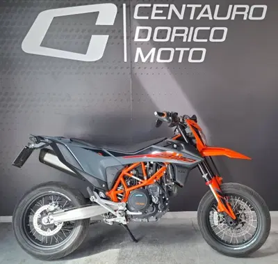 KTM 690 SMC R (2021 - 22) usata