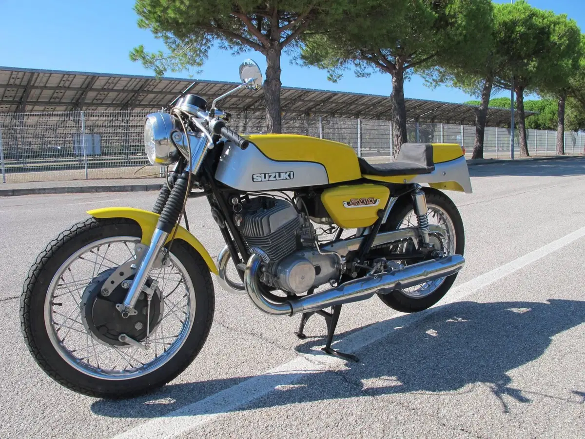 Suzuki t500 (2)