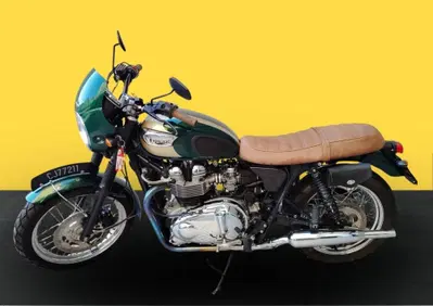 Triumph Bonneville T100 (2001 - 07) usata