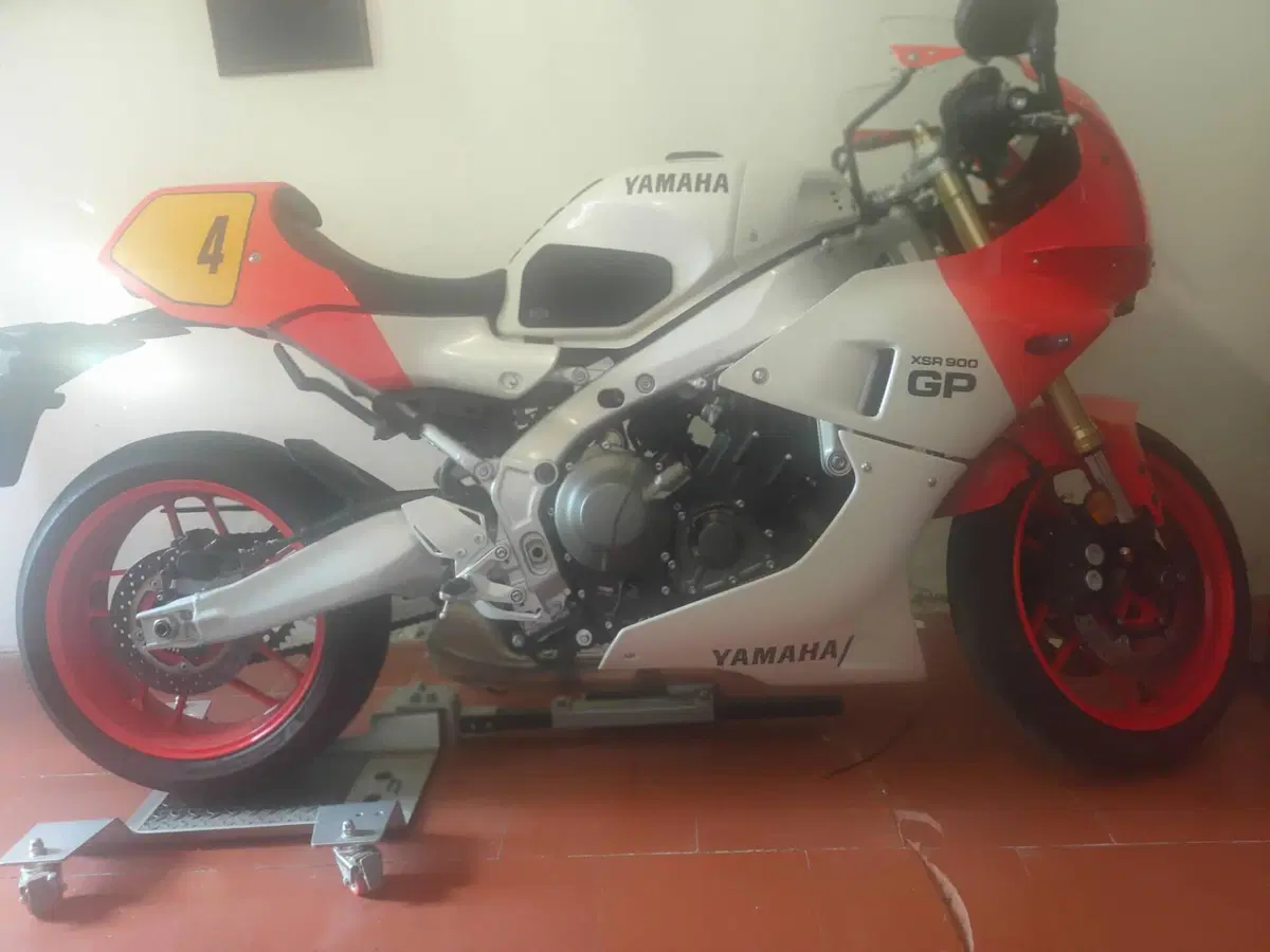 Yamaha XSR 900 GP (2024 - 26) (2)