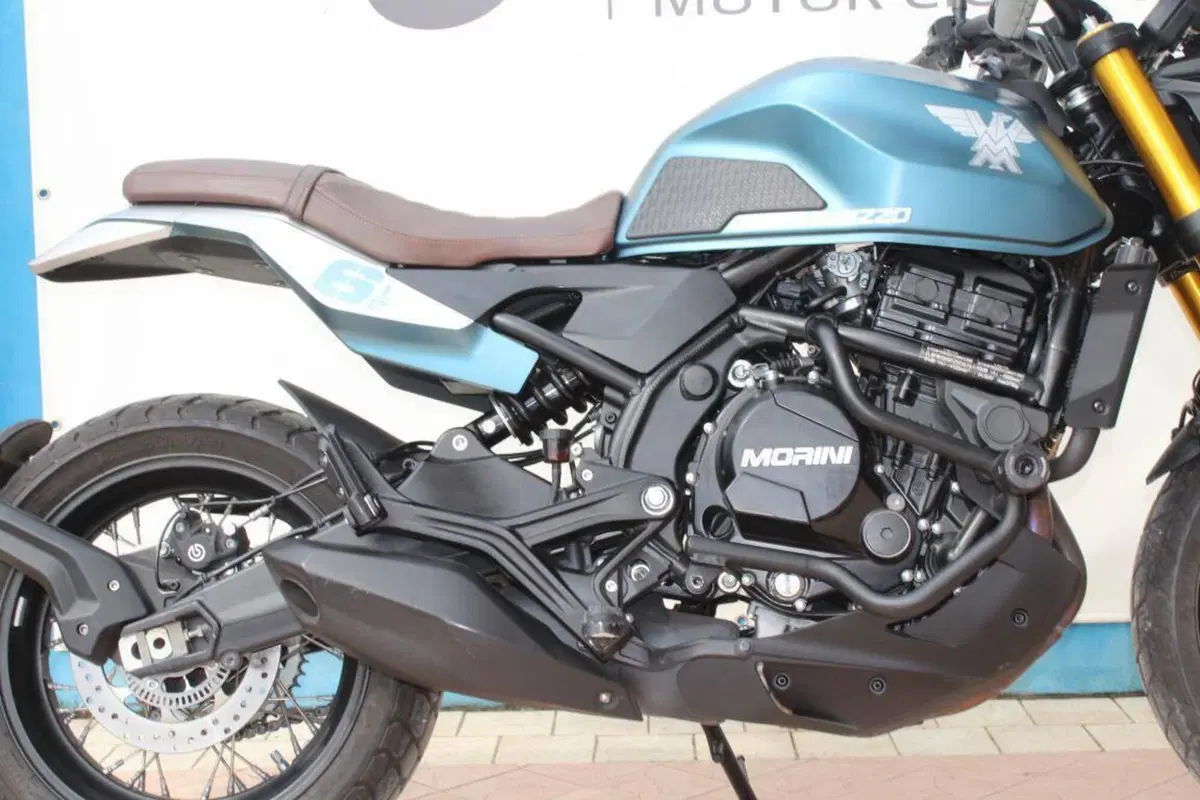 Moto Morini SEIEMMEZZO SCR (2022 - 26) (4)