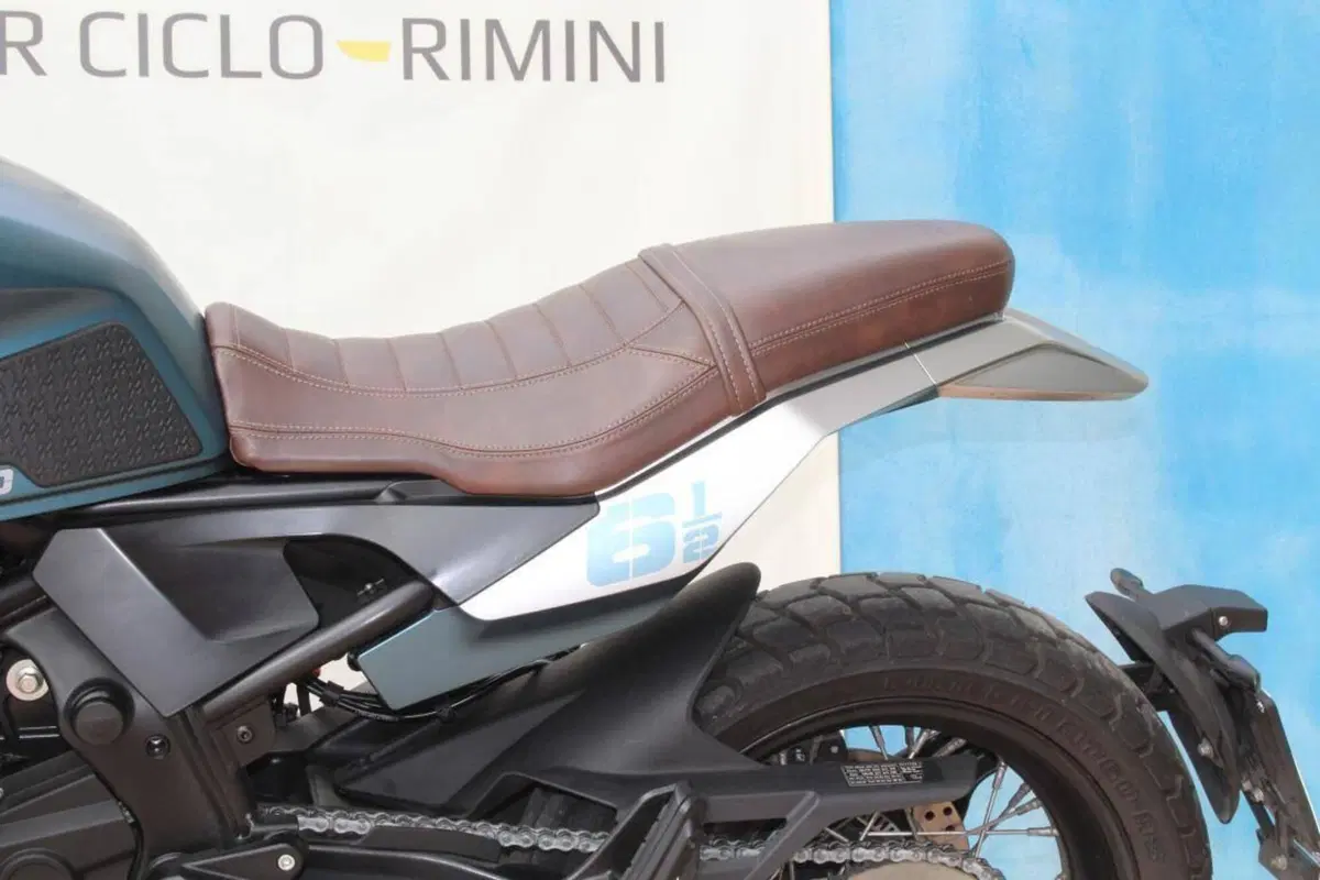 Moto Morini SEIEMMEZZO SCR (2022 - 26) (11)