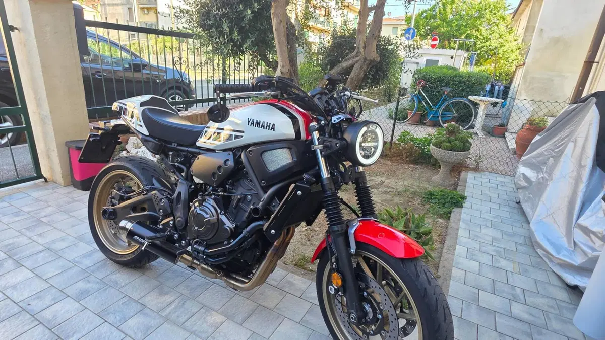 Yamaha XSR 700 (2021)