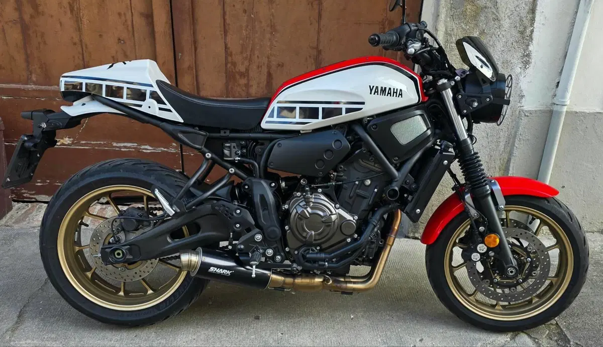 Yamaha XSR 700 (2021) (3)