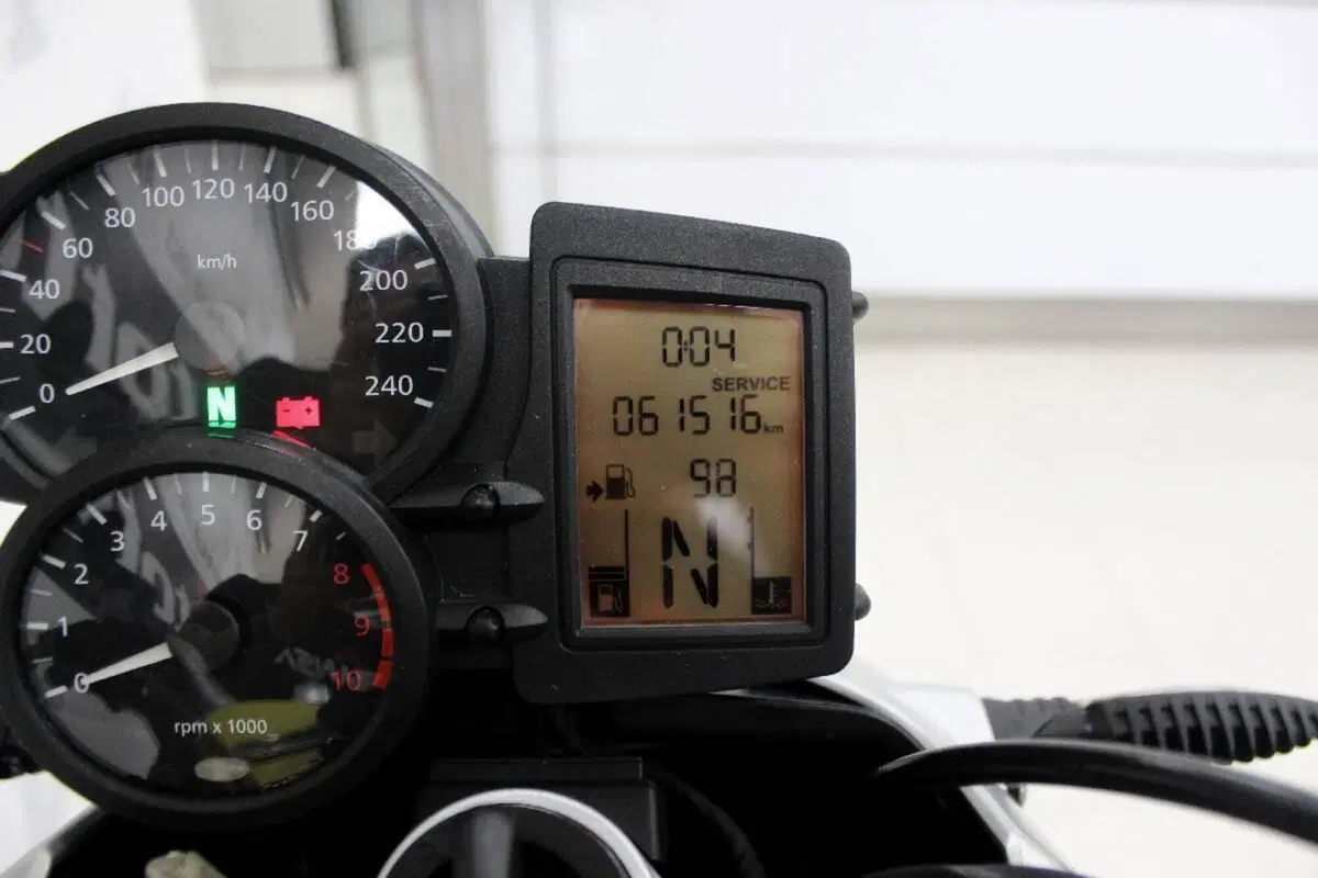 Bmw R 1200 R (2006 - 11) (8)