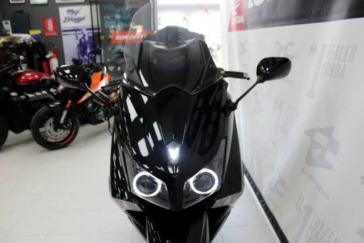 Yamaha T-Max 530 (2012 - 14) (4)