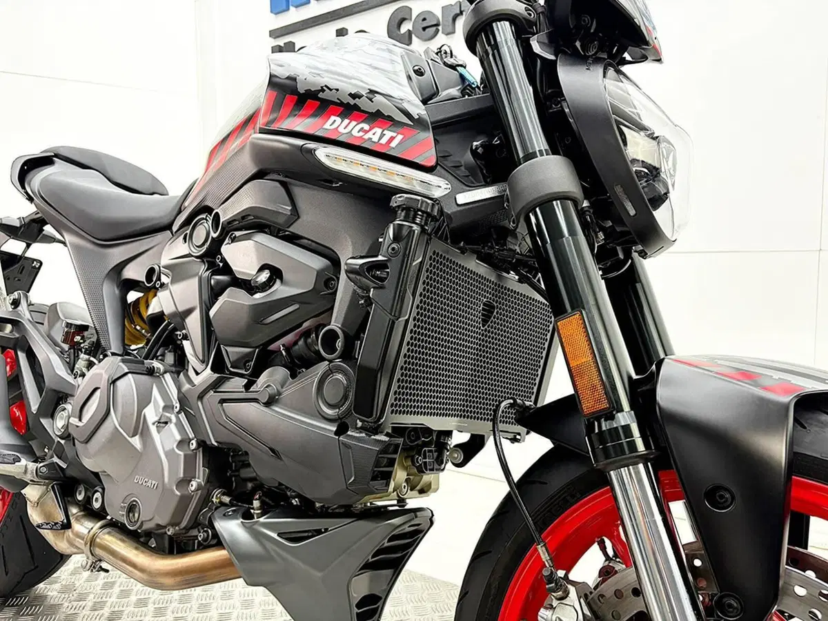 Ducati Monster 937 (2021 - 25) (10)