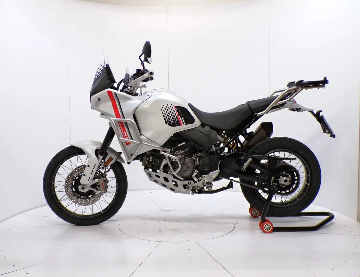 Ducati DesertX (2022 - 25) (4)