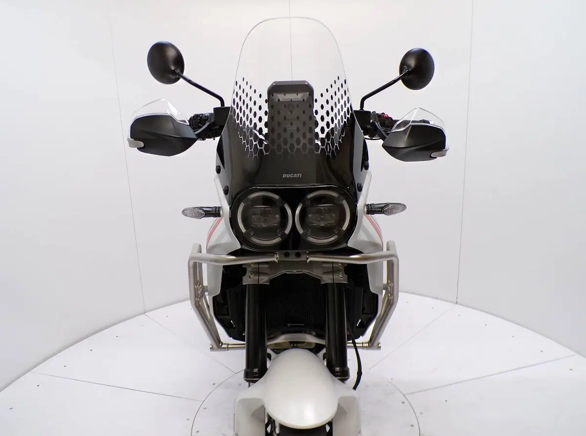 Ducati DesertX (2022 - 25) (9)