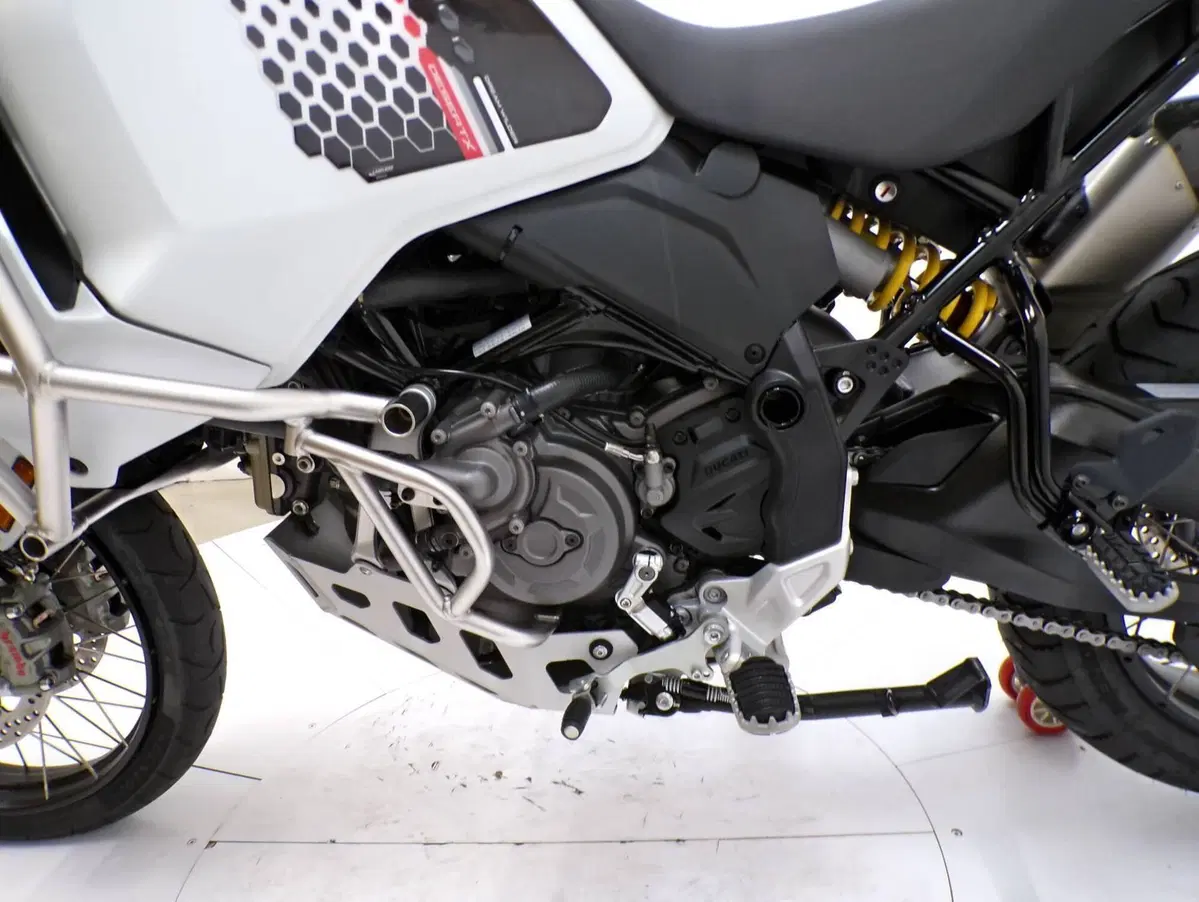 Ducati DesertX (2022 - 25) (7)