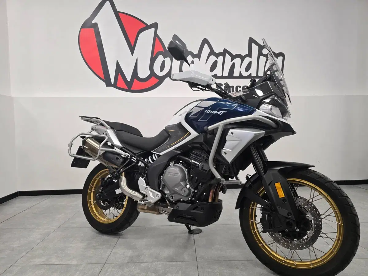 CFMOTO 700MT Adventure (2025 - 26)