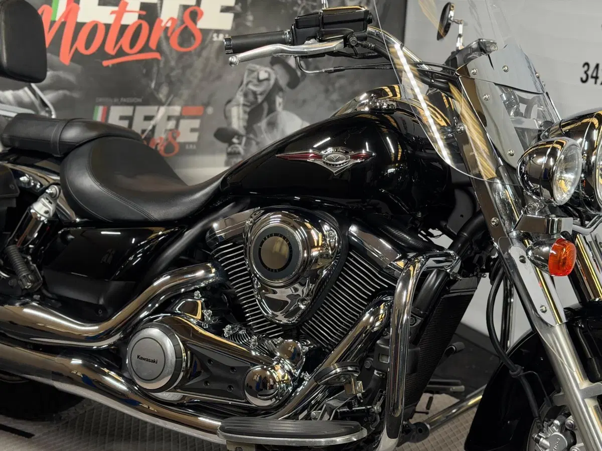 Kawasaki Vulcan VN 1700 Classic (2009 - 11) (3)