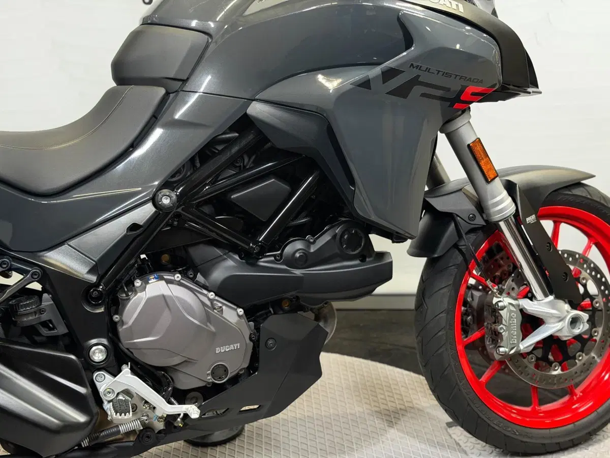 Ducati Multistrada V2 S (2022 - 24) (3)