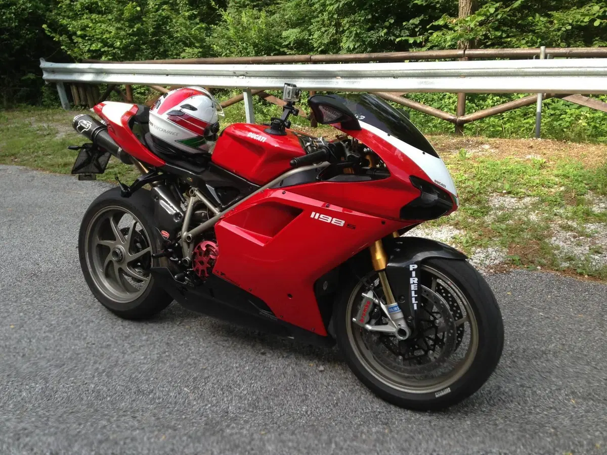 Ducati 1198 S (3)