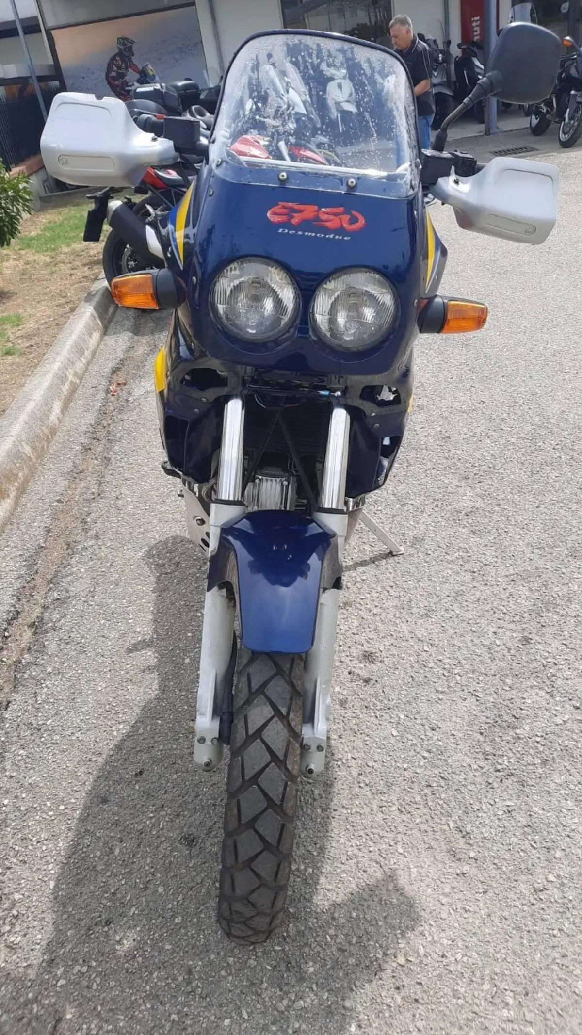 Cagiva elefant 750