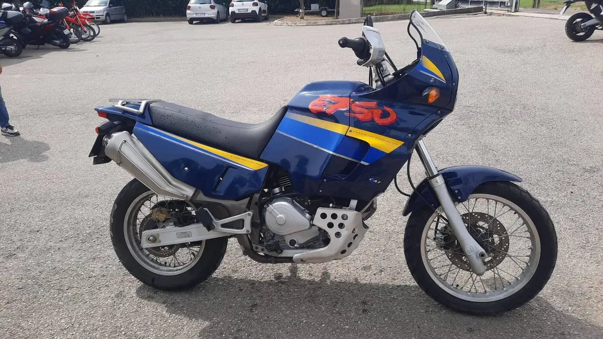 Cagiva elefant 750 (3)