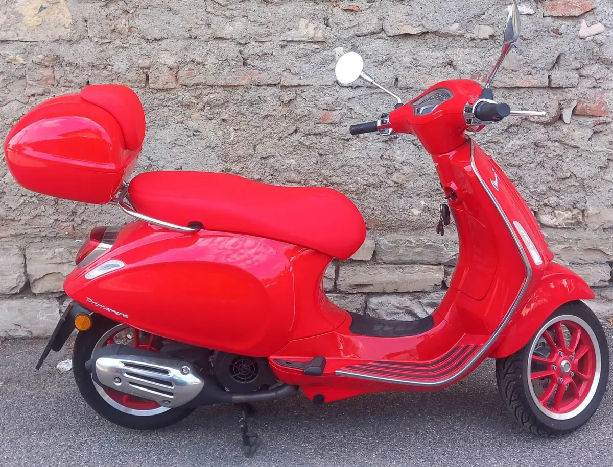 Vespa Primavera 125 RED (2021 - 24) (2)