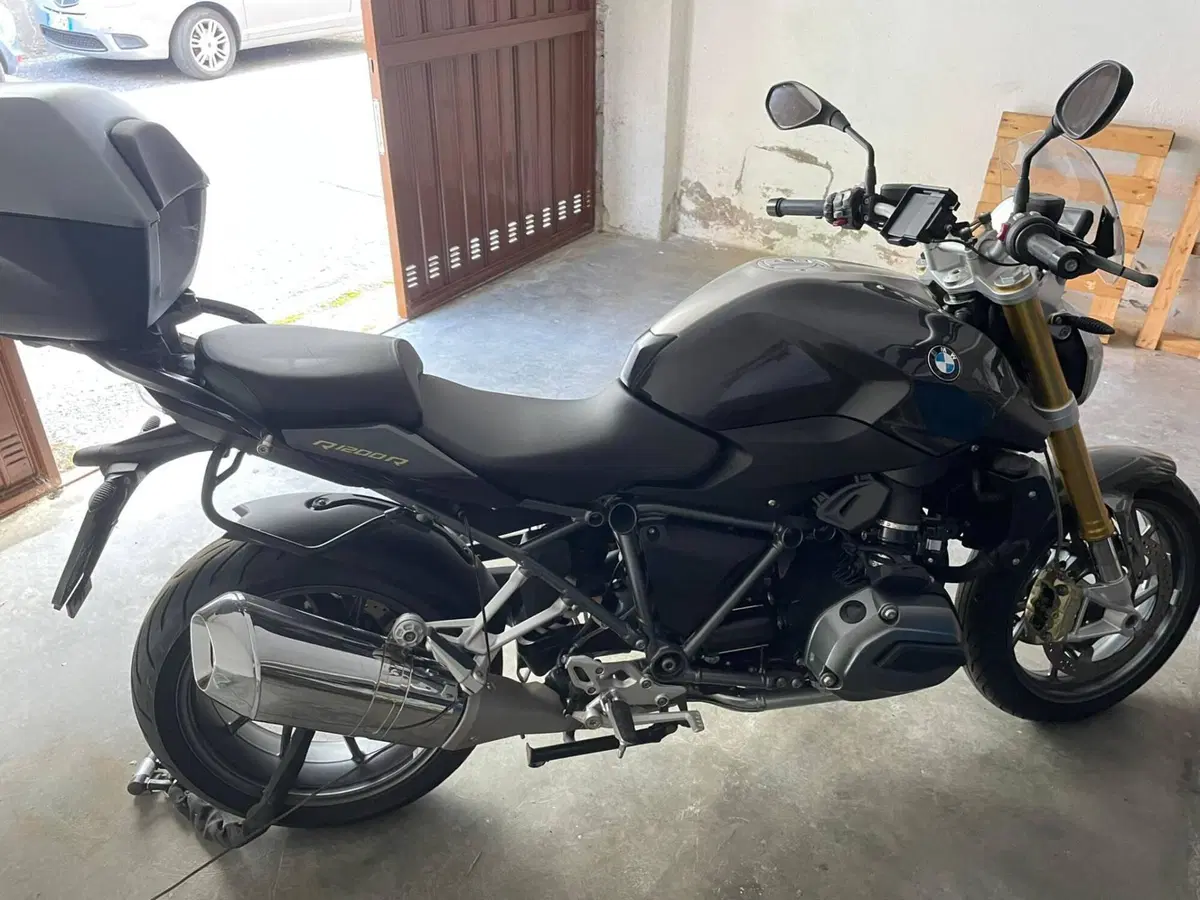 Bmw R 1200 R (2015 - 16) (2)