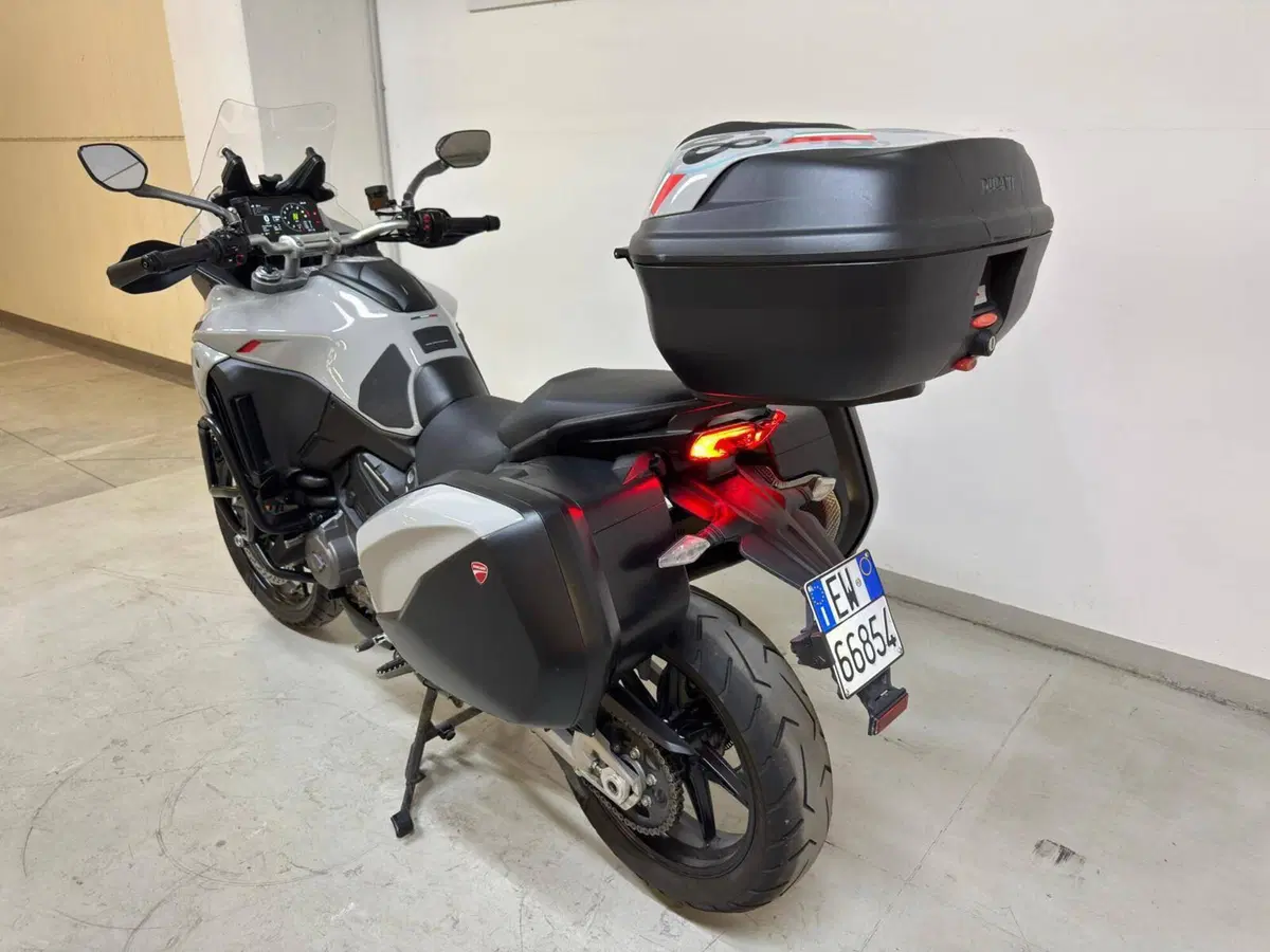 Ducati Multistrada V4 S (2021 - 24) (6)