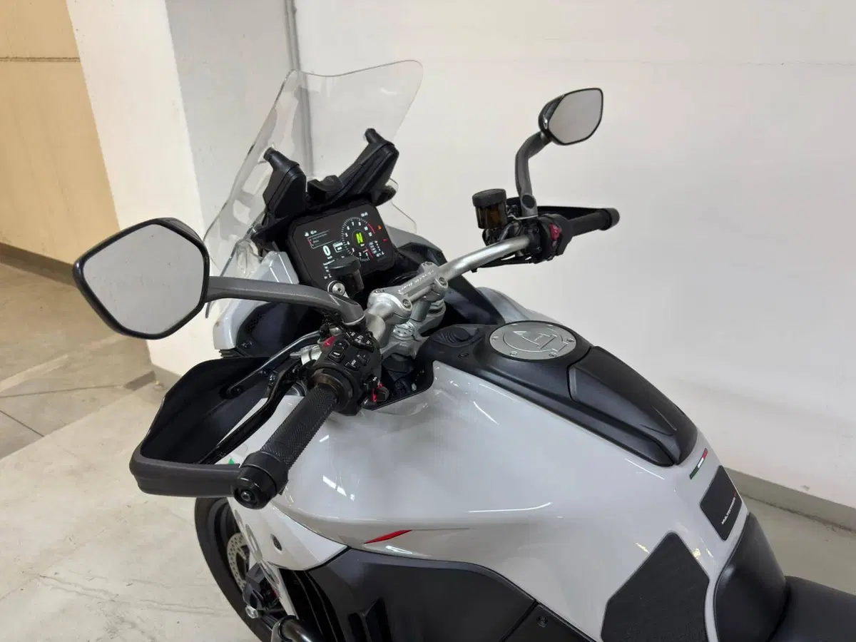 Ducati Multistrada V4 S (2021 - 24) (9)
