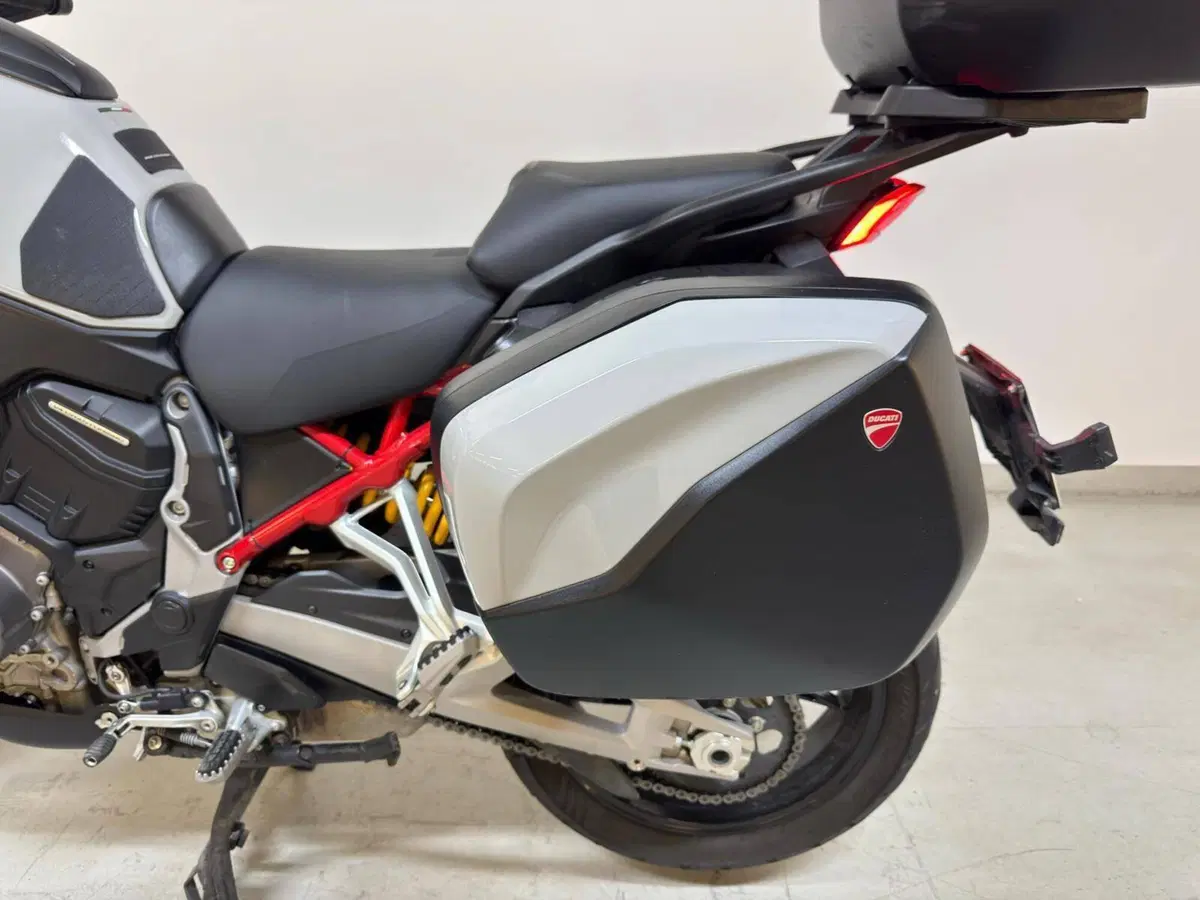 Ducati Multistrada V4 S (2021 - 24) (14)