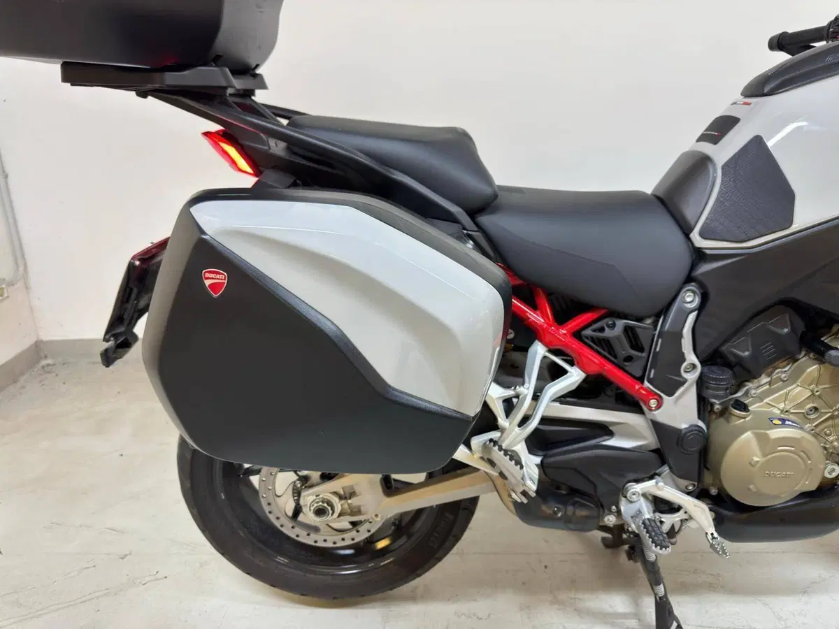 Ducati Multistrada V4 S (2021 - 24) (16)