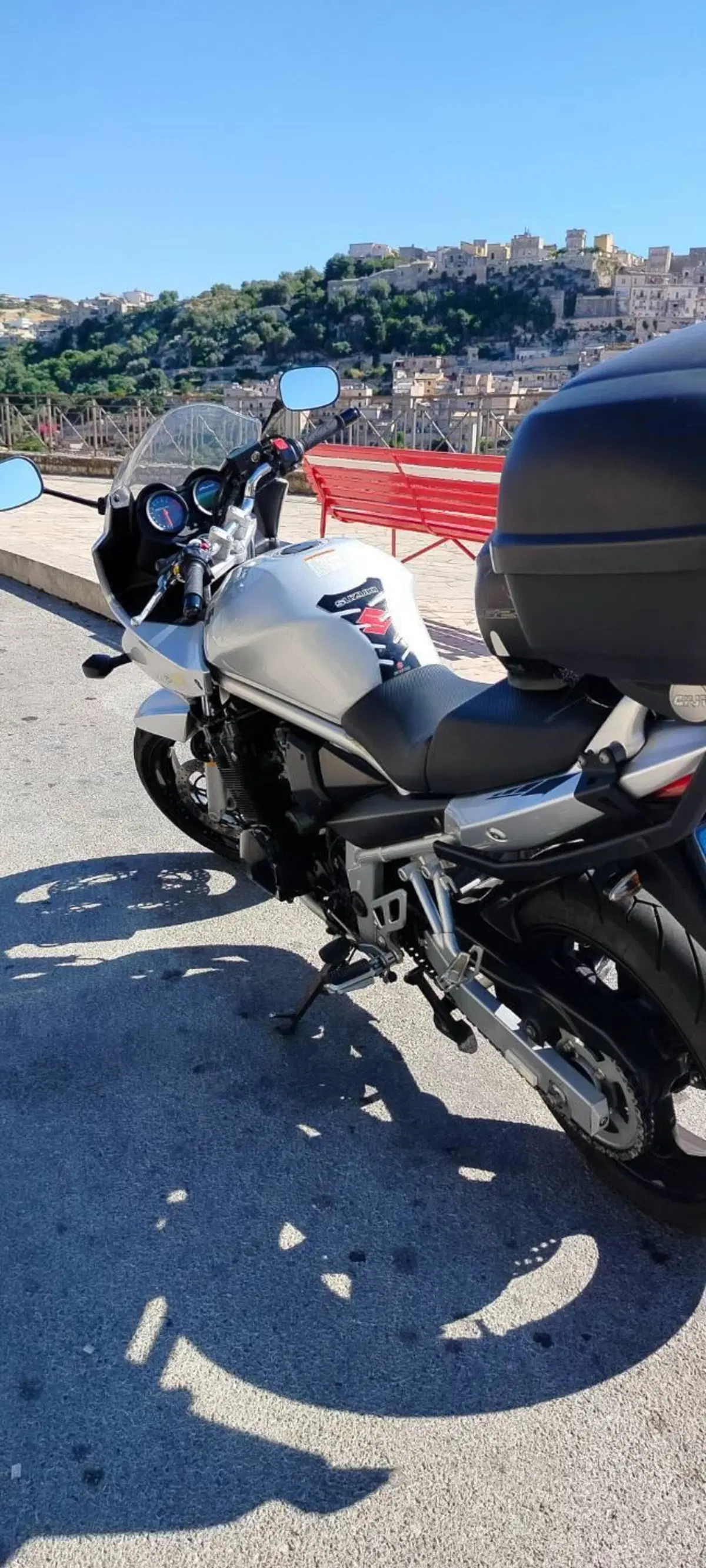 Suzuki GSF 650 Bandit S (2005 - 06) (4)