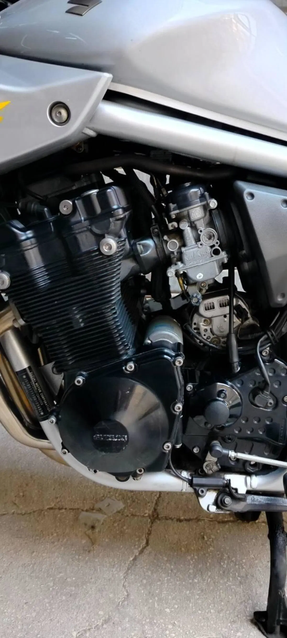 Suzuki GSF 650 Bandit S (2005 - 06) (10)