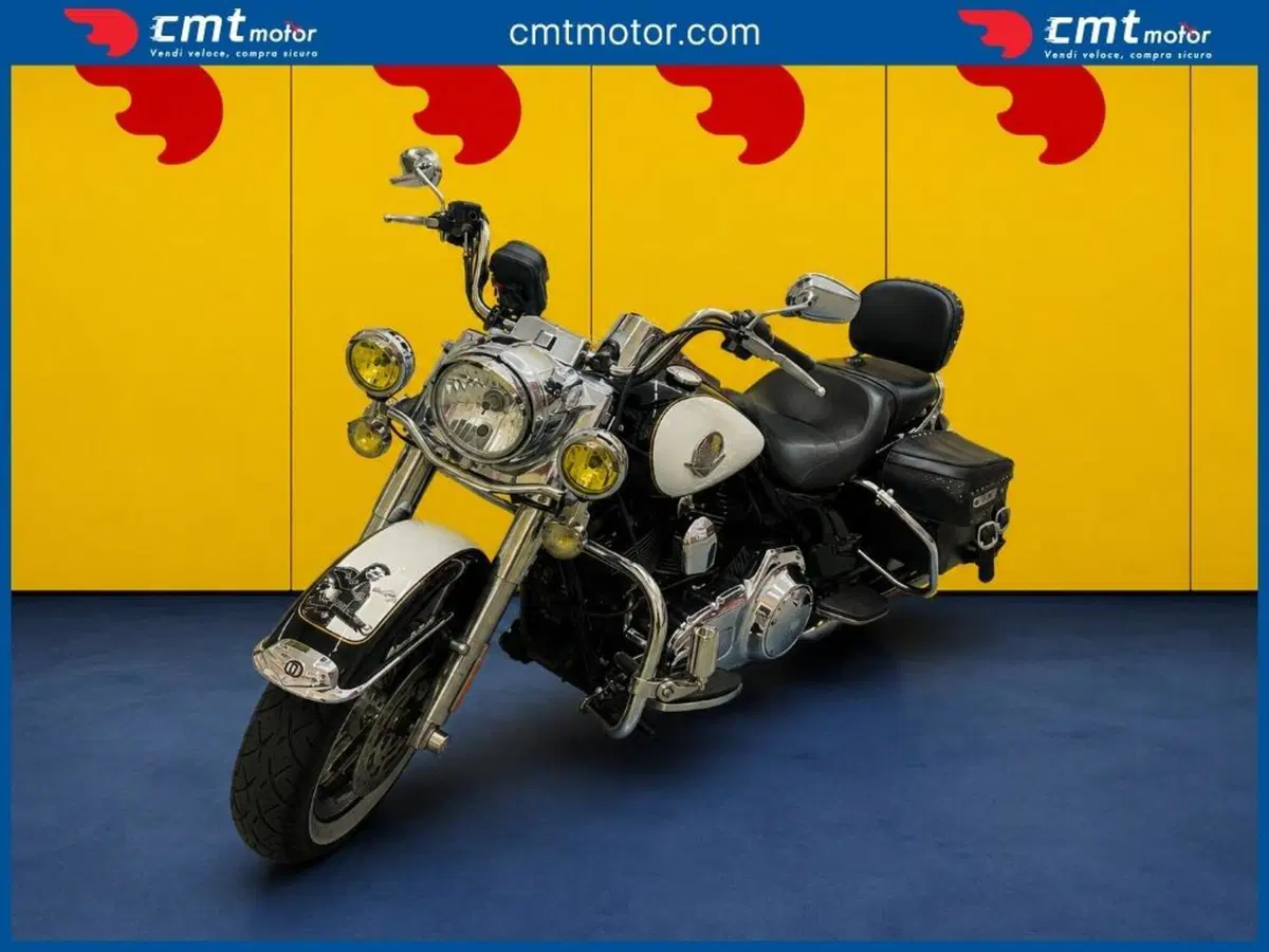 Harley-Davidson 1584 Road King Classic (2007 - 10) - FLHRC (5)