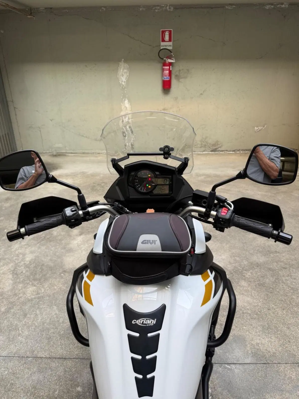 Suzuki V-Strom 650XT (2021 - 25) (6)