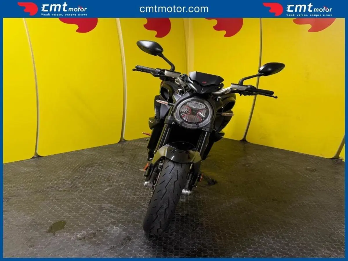 MV Agusta Brutale 800 RR (2021 - 25) (2)