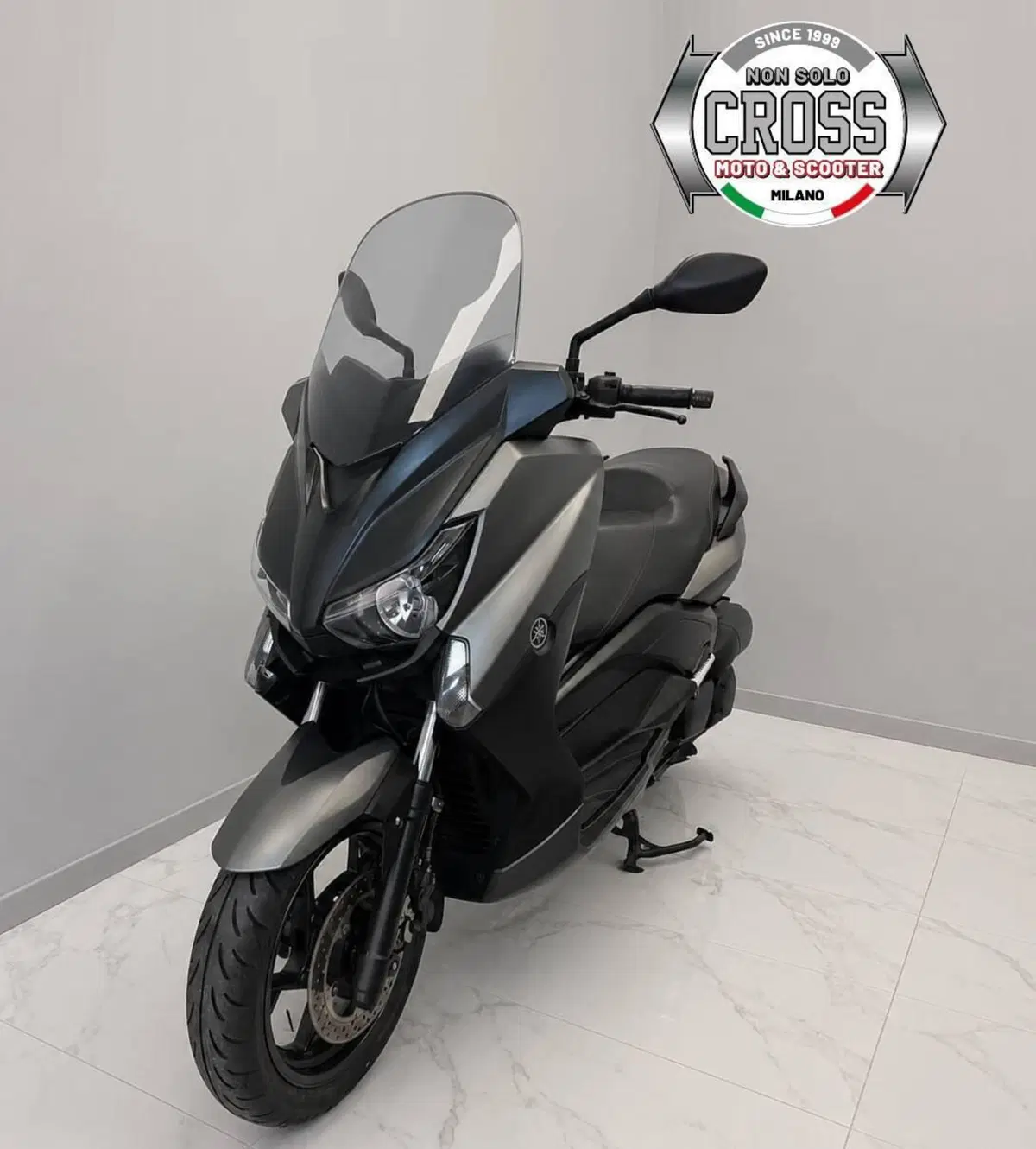 Yamaha X-Max 250 (2014 - 16) (3)