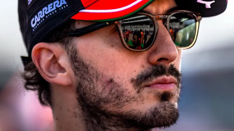 MotoGP 2026. GP di San Marino a Misano. Pecco Bagnaia: 'La foto di Marc Márquez? È incredibile ciò che sta facendo. Di me non sapete tante cose, nel 2023 ho corso con la gamba nera'