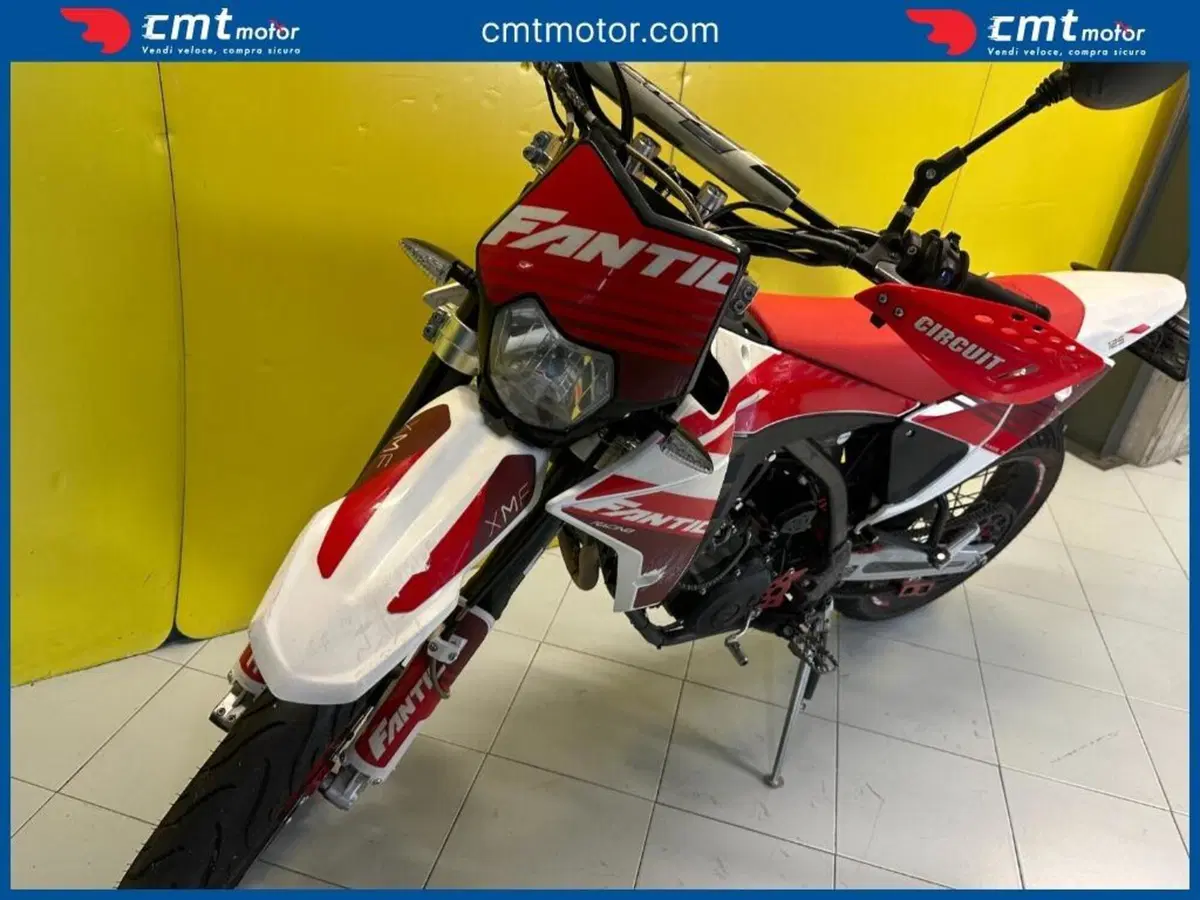 Fantic Motor XMF 125 Motard Performance 4T (2023 - 24) (6)