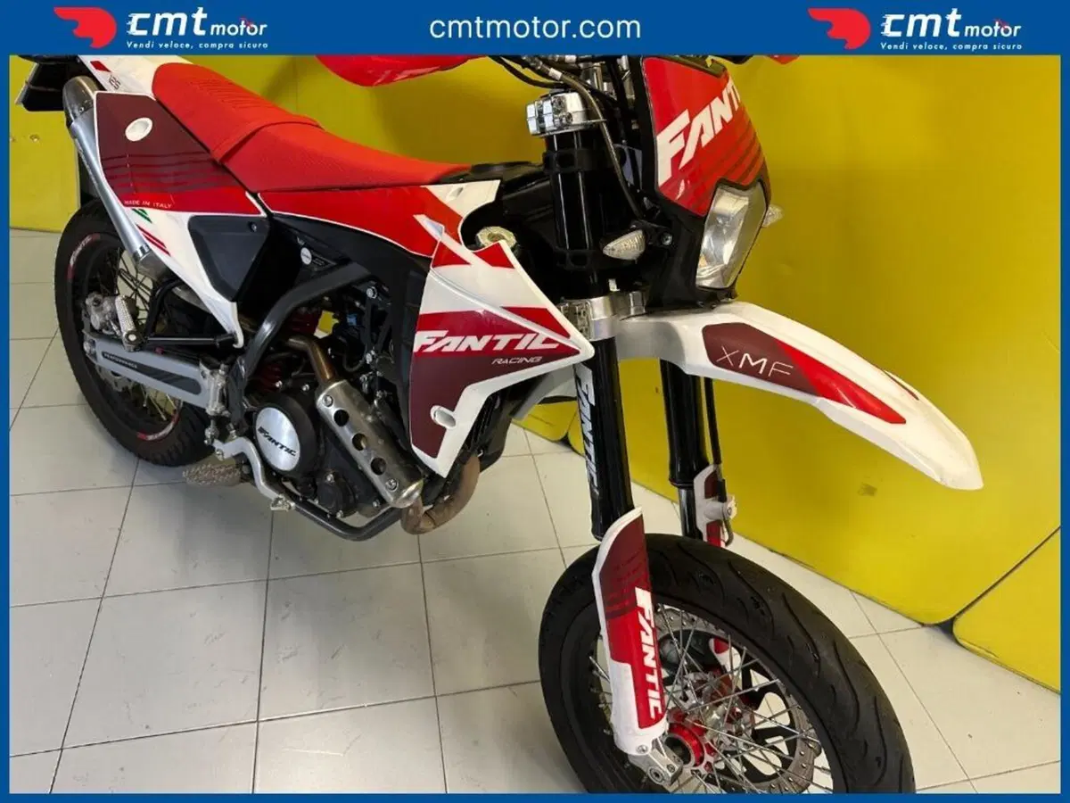 Fantic Motor XMF 125 Motard Performance 4T (2023 - 24) (11)