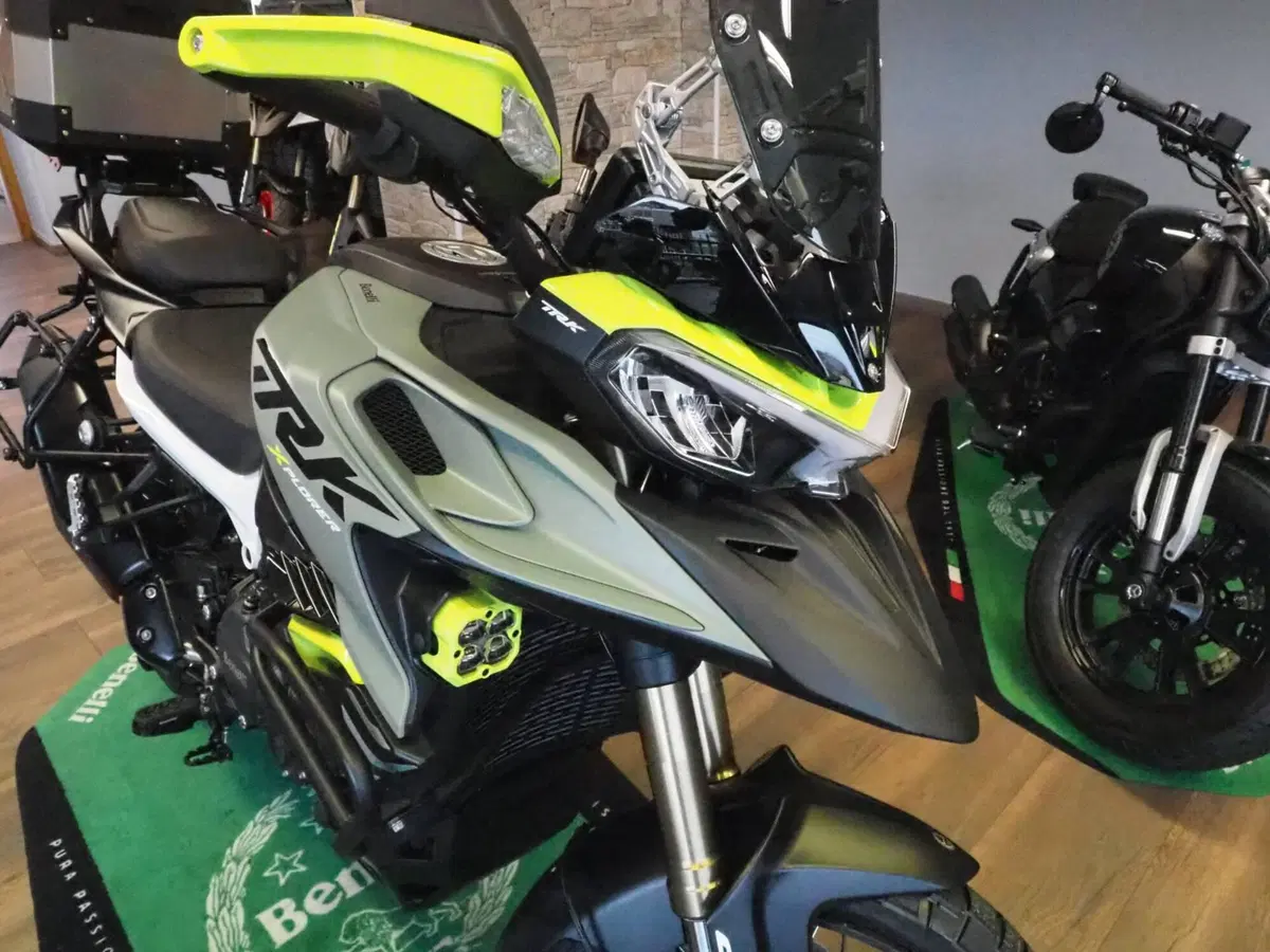 Benelli TRK 902 Xplorer (2026) (17)