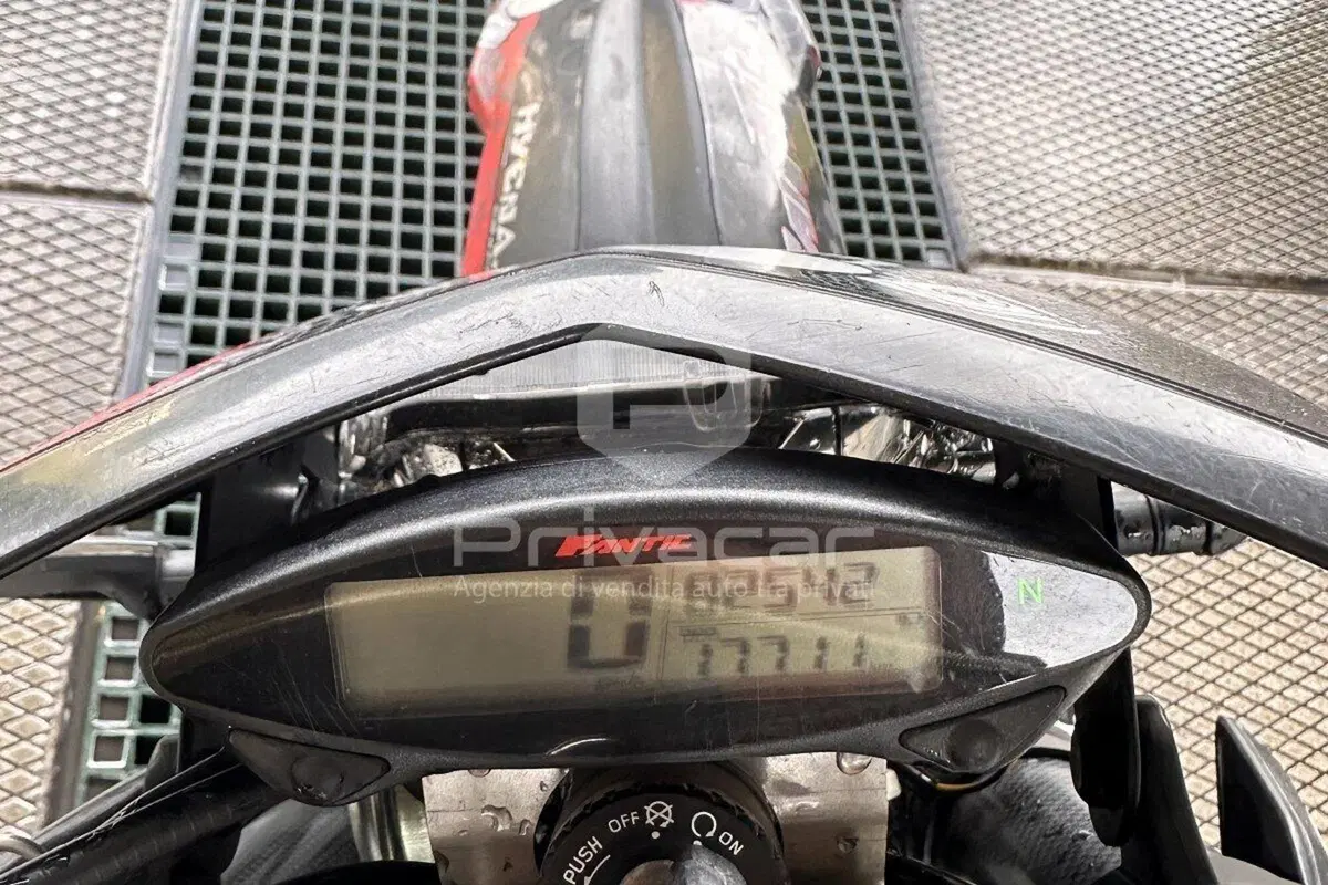 Fantic Motor Motard 50 Performance 2t (2020) (10)