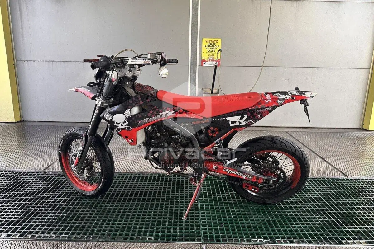 Fantic Motor Motard 50 Performance 2t (2020) (5)