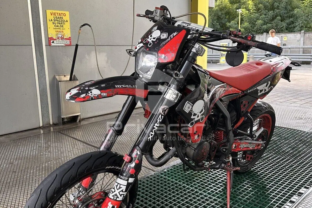 Fantic Motor Motard 50 Performance 2t (2020) (11)