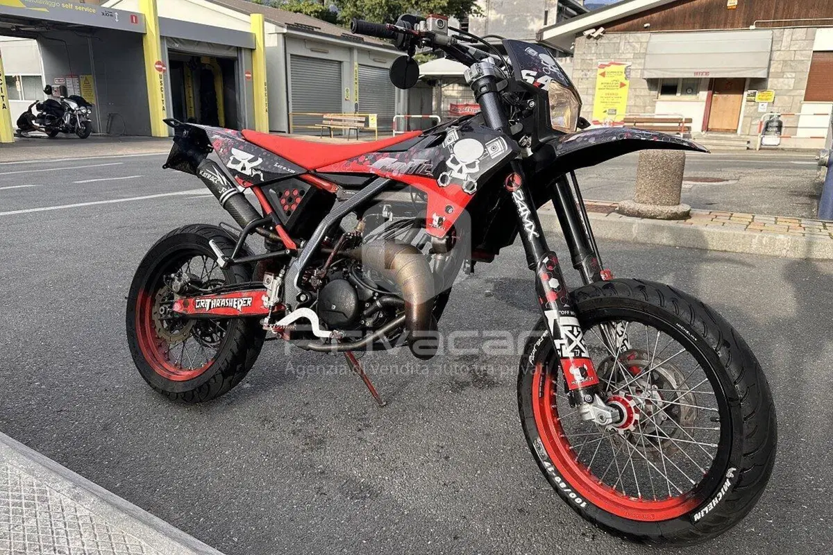 Fantic Motor Motard 50 Performance 2t (2020) (12)